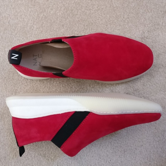 NIB Naturalizer Untold Suede Slip-On Sneaker - Picture 2 of 5